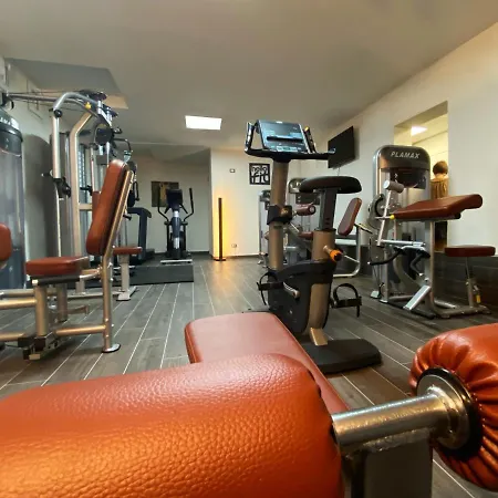 아파트 Gym 로나토